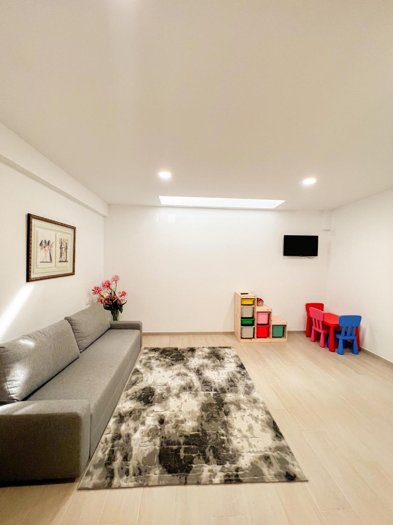 Cozy And Modern Family Flat Carihuela Leilighet Torremolinos Eksteriør bilde