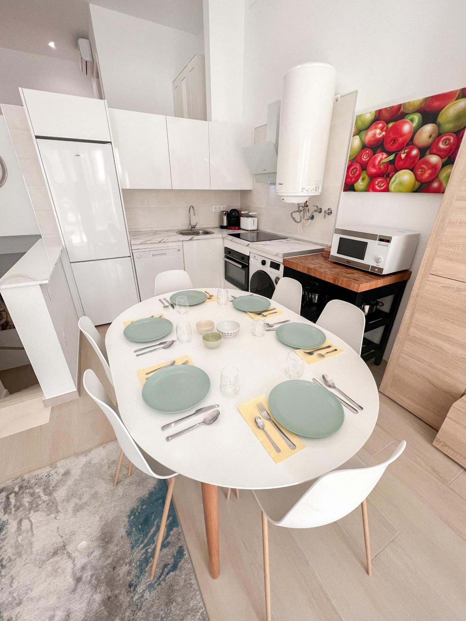 Cozy And Modern Family Flat Carihuela Leilighet Torremolinos Eksteriør bilde